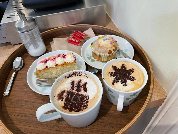 Coffee shop atmosphere